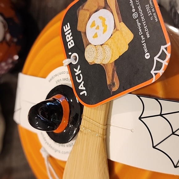 Brie Cheese Maker with Witch Hat - Picture 2 of 3